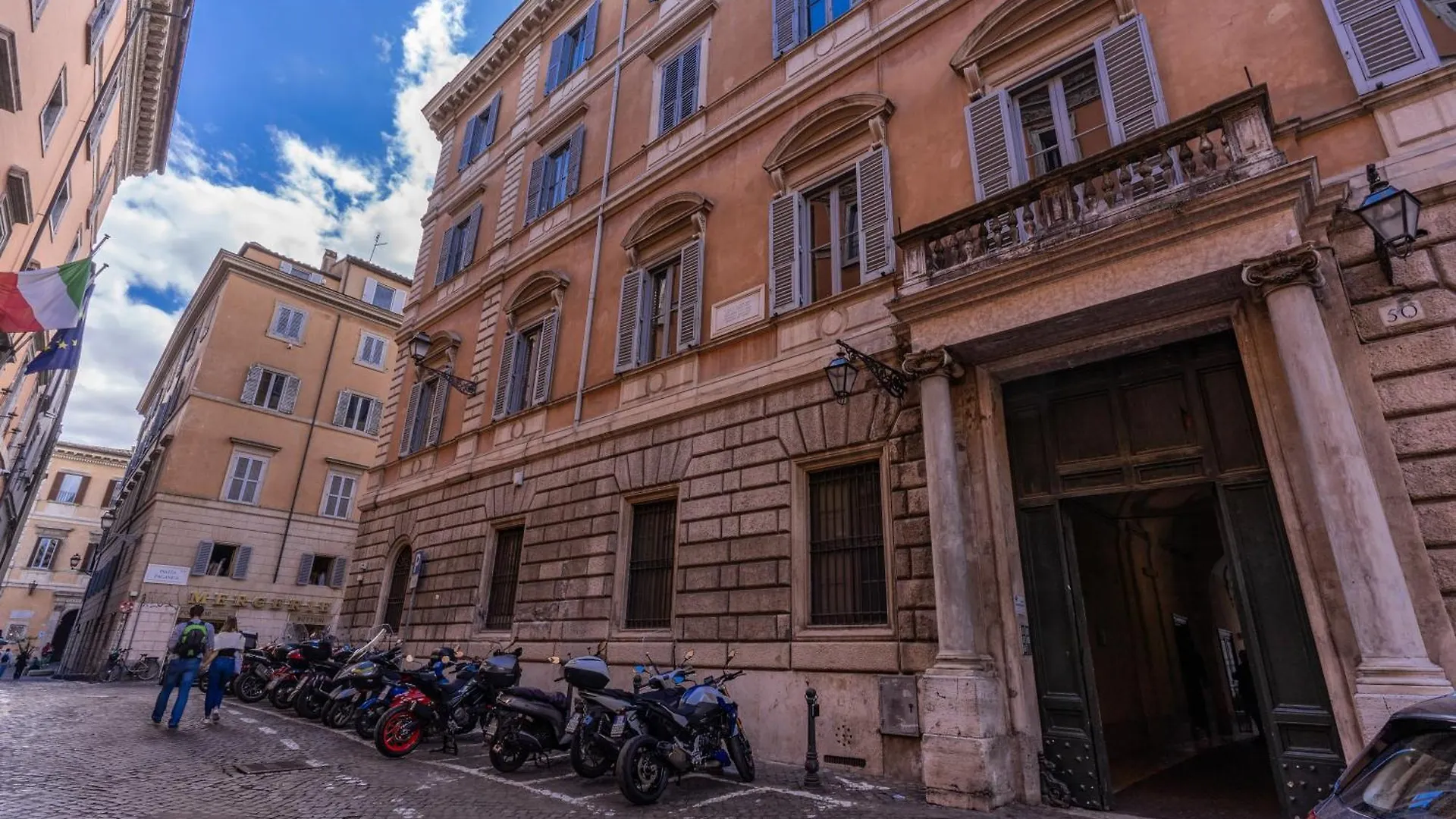 Dimore Paganica Rome 0*,  Italie